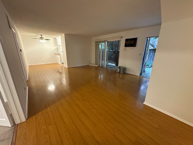 Photo - 1906 Pelham Ave Unit 1