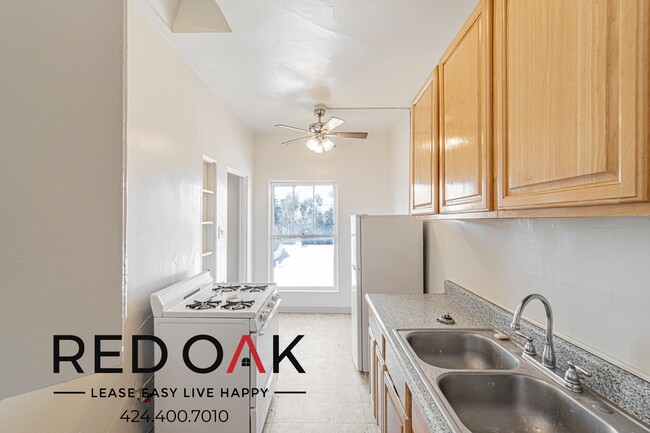 Photo - 657 Cochran Ave Unit 202