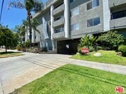 Photo - Victory Palms Apartments