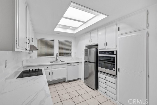 Photo - 2329 Via Mariposa W Unit O