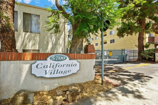Photo - 5700 Etiwanda Ave Unit 288