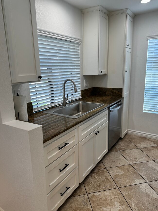 Photo - 13095 Wimberly Sq Unit 105