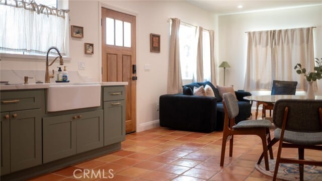 Photo - 613 W Olive Ave Unit 1