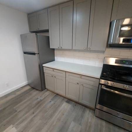 Building Photo - 445 E Francis St