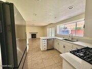 Photo - 2344 Langhorn St