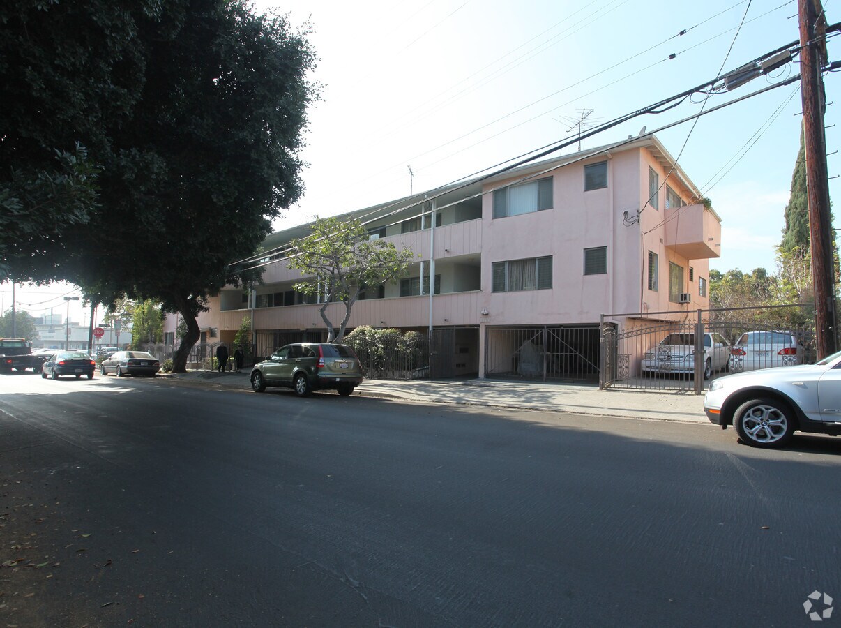 Photo - 1157-1161 N Hobart Blvd Apartments