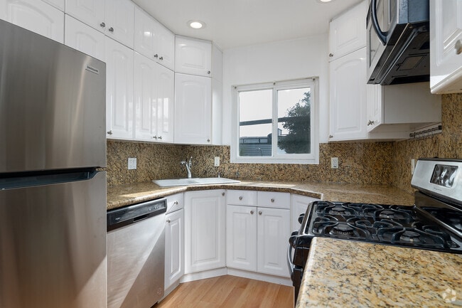 Interior Photo - Park Beverly