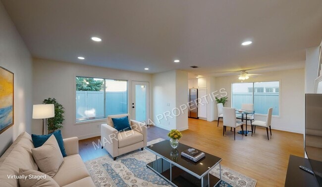 Building Photo - Beautiful 3 Bedroom Home