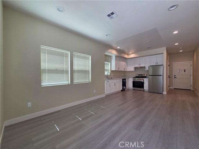 Photo - 652 W Grand Ave