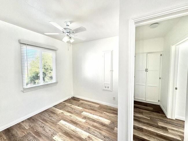 Photo - Light, bright, & SPACIOUS - 1 Bed/1 Bath T... Unit 4420
