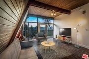 Photo - 7912 Willow Glen Rd House