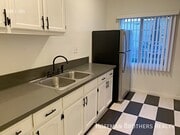 Photo - 652 S Dunsmuir Ave Apartment Unit 103