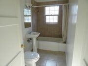 Bathroom - 602 W Carrillo St Unit B