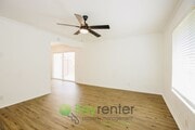 Photo - Updated 3 Bedroom Single Level Condo in La...