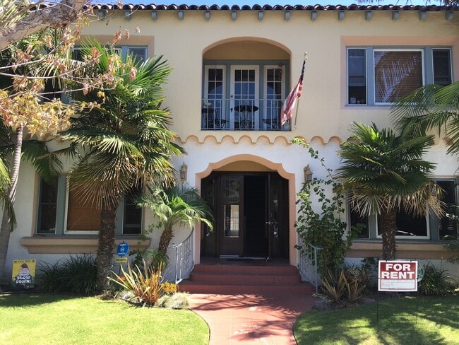 Photo - 768 Orizaba Ave