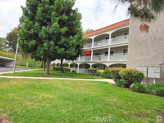 Building Photo - 3510 Bahia Blanca W Unit 2C Rental