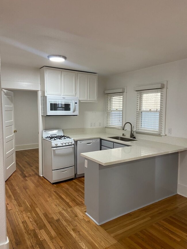 Photo - 320-326 Cherry Ave Unit 320
