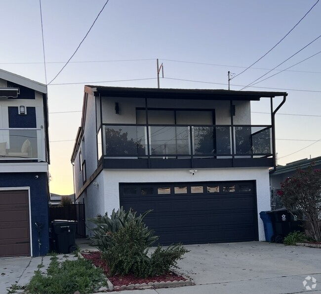 Building Photo - 14721 Kingsdale Ave Rental