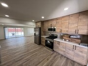 Photo - 7 Bed House in Prime Location, Steps to Ca...