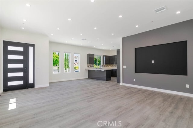 Photo - 10654 Nassau Ave