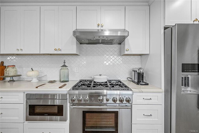 Photo - 950 Marvista Ave