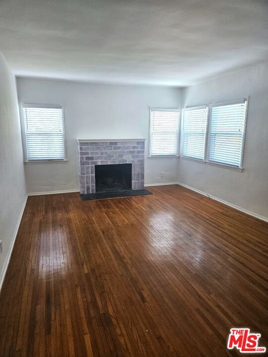 Photo - 10556 Santa Monica Blvd