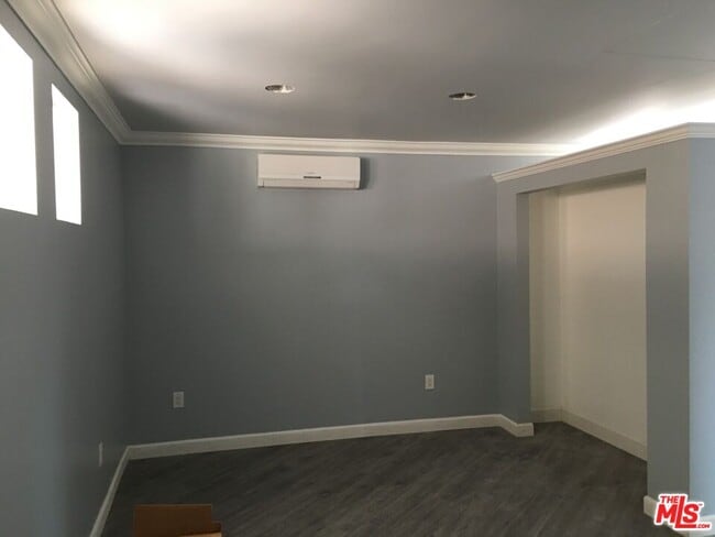 Photo - 4922 1/2 Genevieve Ave