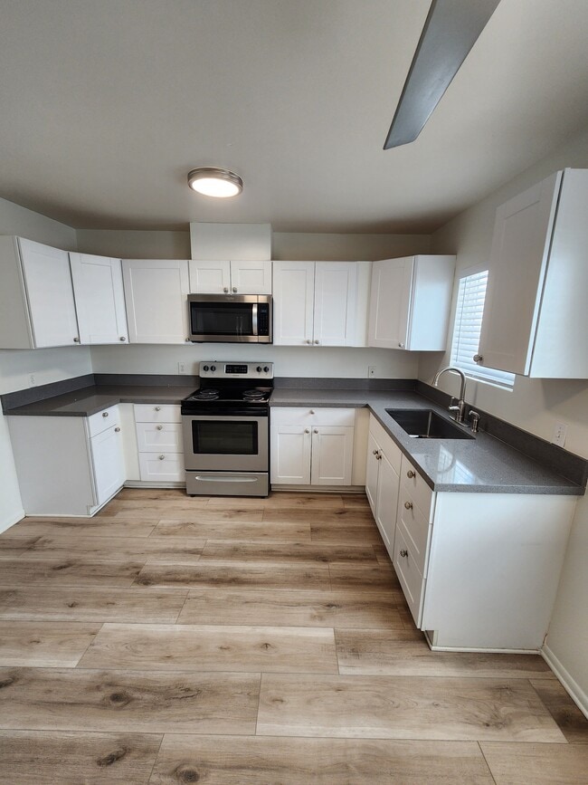 Photo - 1170 Fountain St Apartments Unit 6