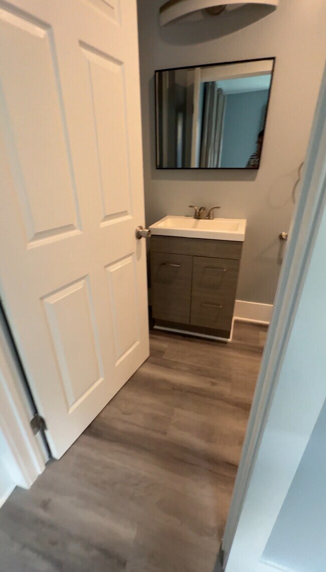 Photo - 1133 W 49th St Unit B