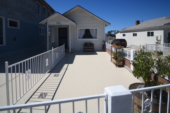 Front Yard - Exclusive Use - 111 N Pacific Coast Hwy Unit 111