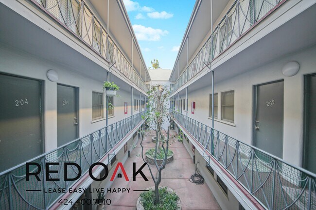 Photo - 615 N Rossmore Ave Unit 101