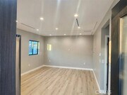 Photo - 20524 Sherman Way