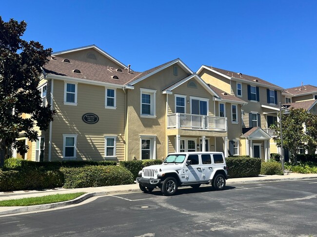 Photo - Beautiful Tri-level in Irvine!