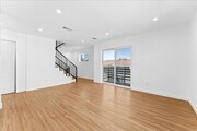 Photo - 4017 1/2 Mont Clair St-