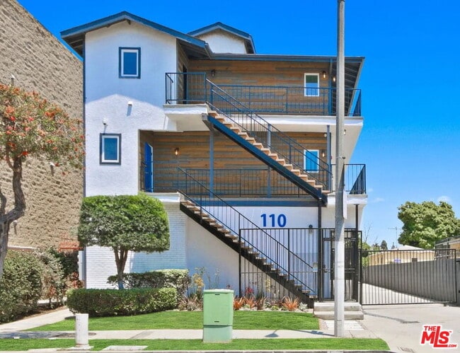 Photo - 110 S Eucalyptus Ave Condo Unit 2