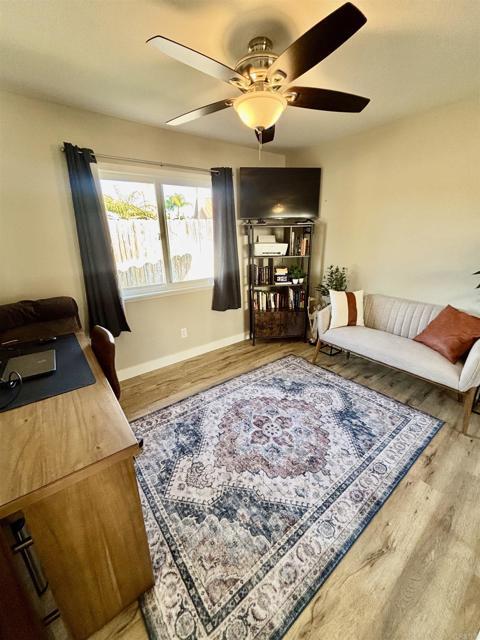 Photo - 4863 Gardenia St