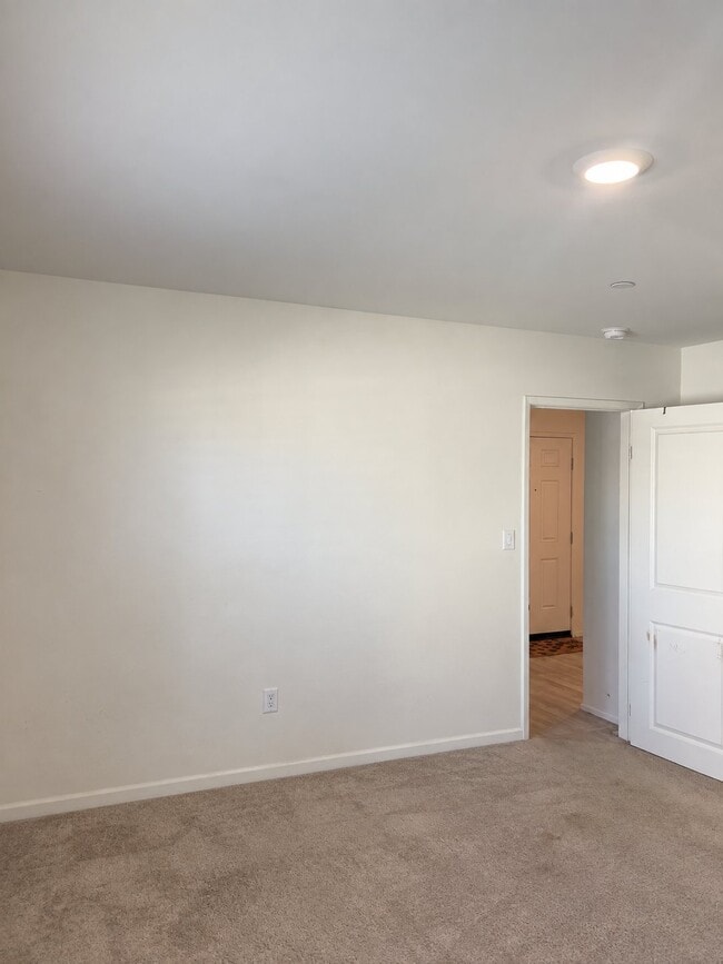 Photo - 1179 Mandrake Cove