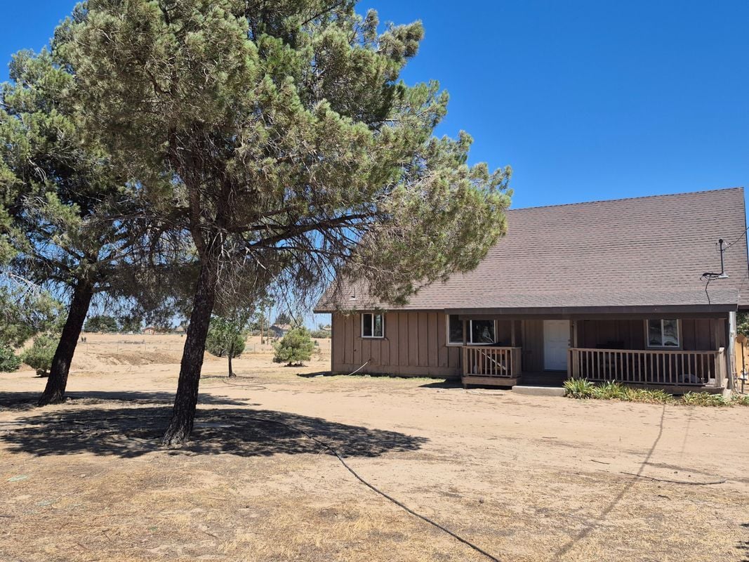 Photo - 6906 Phelan Rd