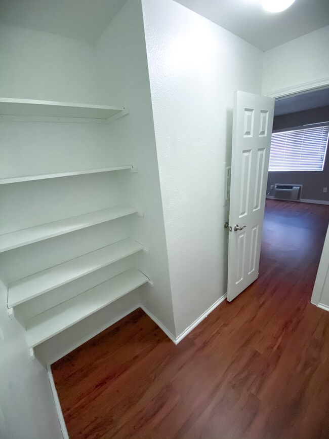 Walk-In Closet - Hourglass Park Apartments