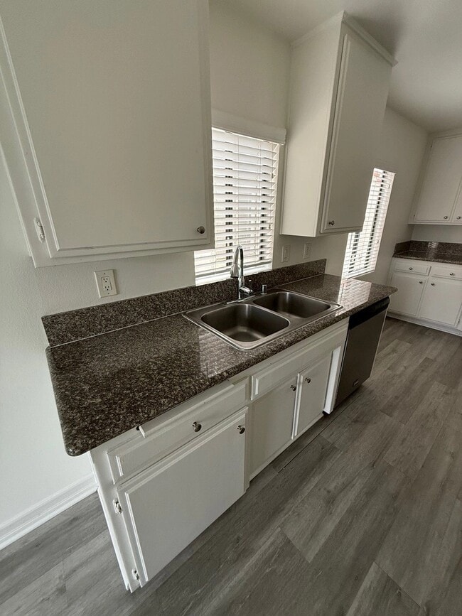 Photo - 408 N Venice Blvd Unit 408B