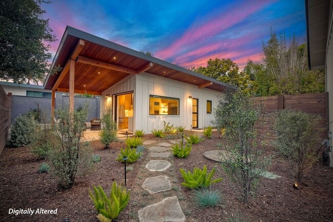 Building Photo - 1910 Raymond Ln Unit 1910 Raymond - B