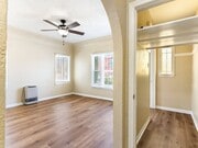 Photo - 1324 N Peterson Ave Unit 01