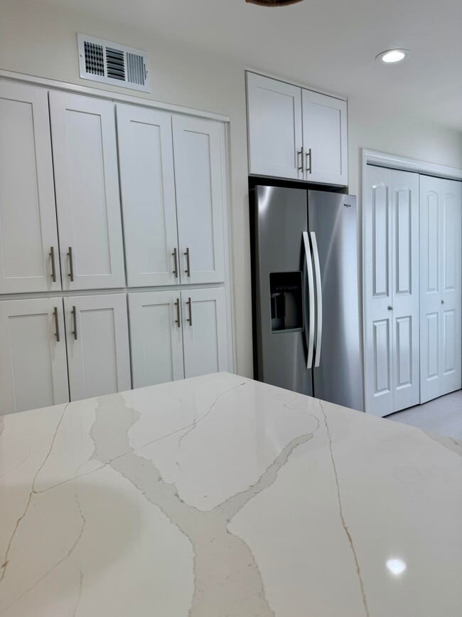 Photo - 47965 Oasis Ct Townhome