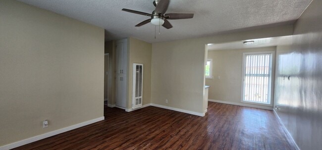 Photo - 210 E 29th St Apartment Unit 20