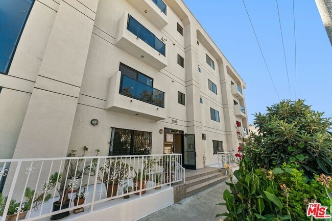 Photo - 8558 Chalmers Dr Unit 201