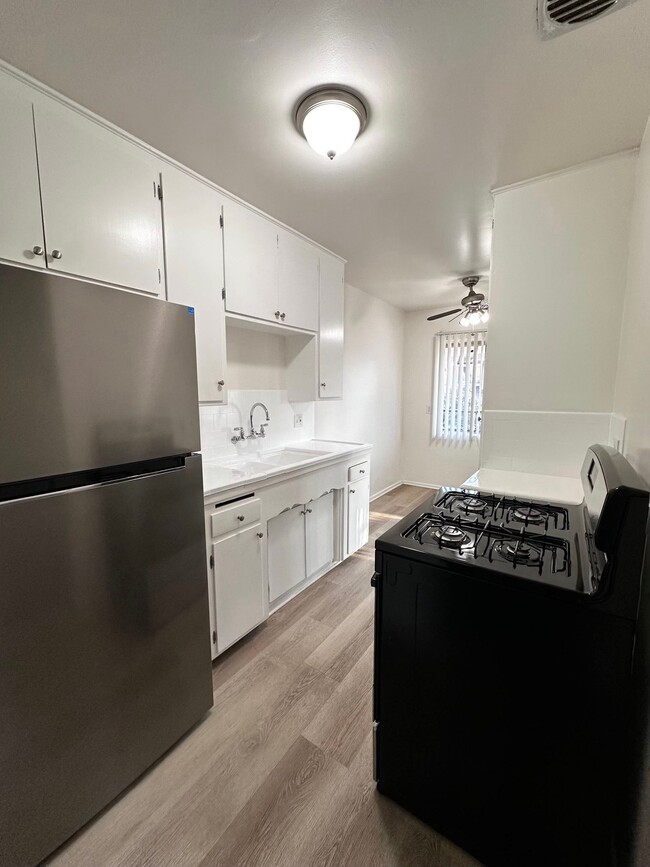 Building Photo - 516 Mar Vista Ave Unit 5