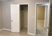 Photo - 2-bedroom Detached House w/ Gated Driveway!