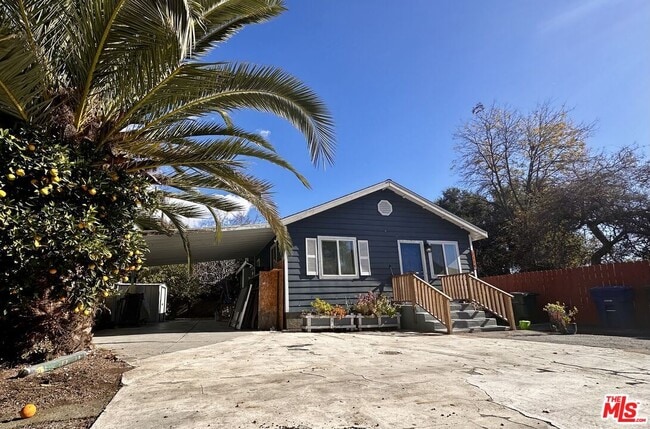 Building Photo - 2118 N Marengo Ave