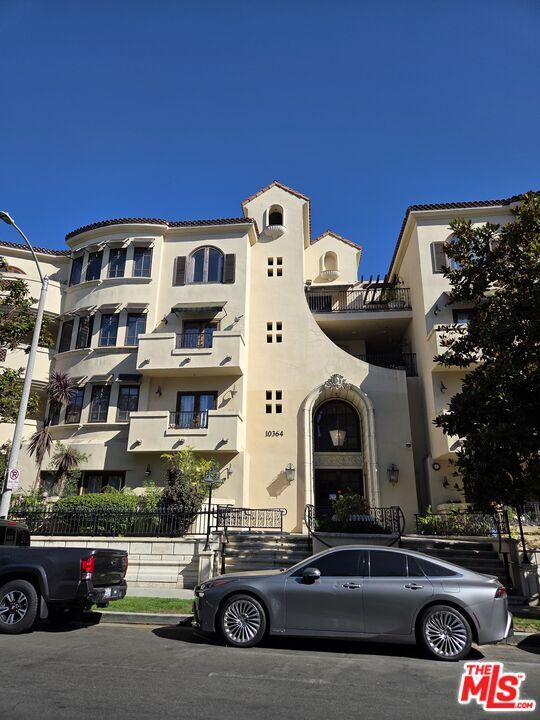 Photo - 10364 Almayo Ave Condo Unit 306