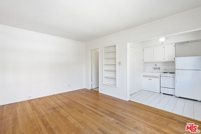 Photo - 1748 Malcolm Ave Unit 1